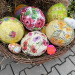 Klimat Świąt Wielkanocnych w „PROMYKU”- zbieranie Pisanek